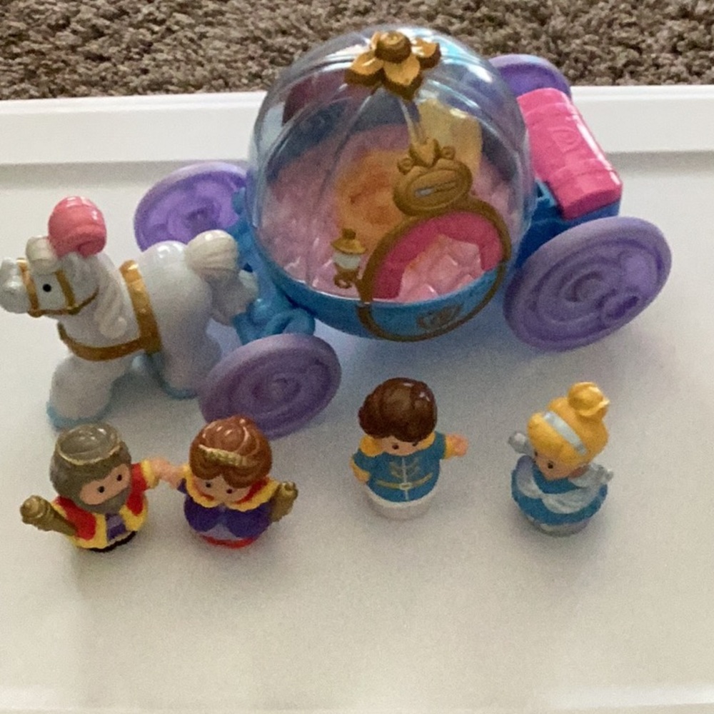Little Cinderella and carriage